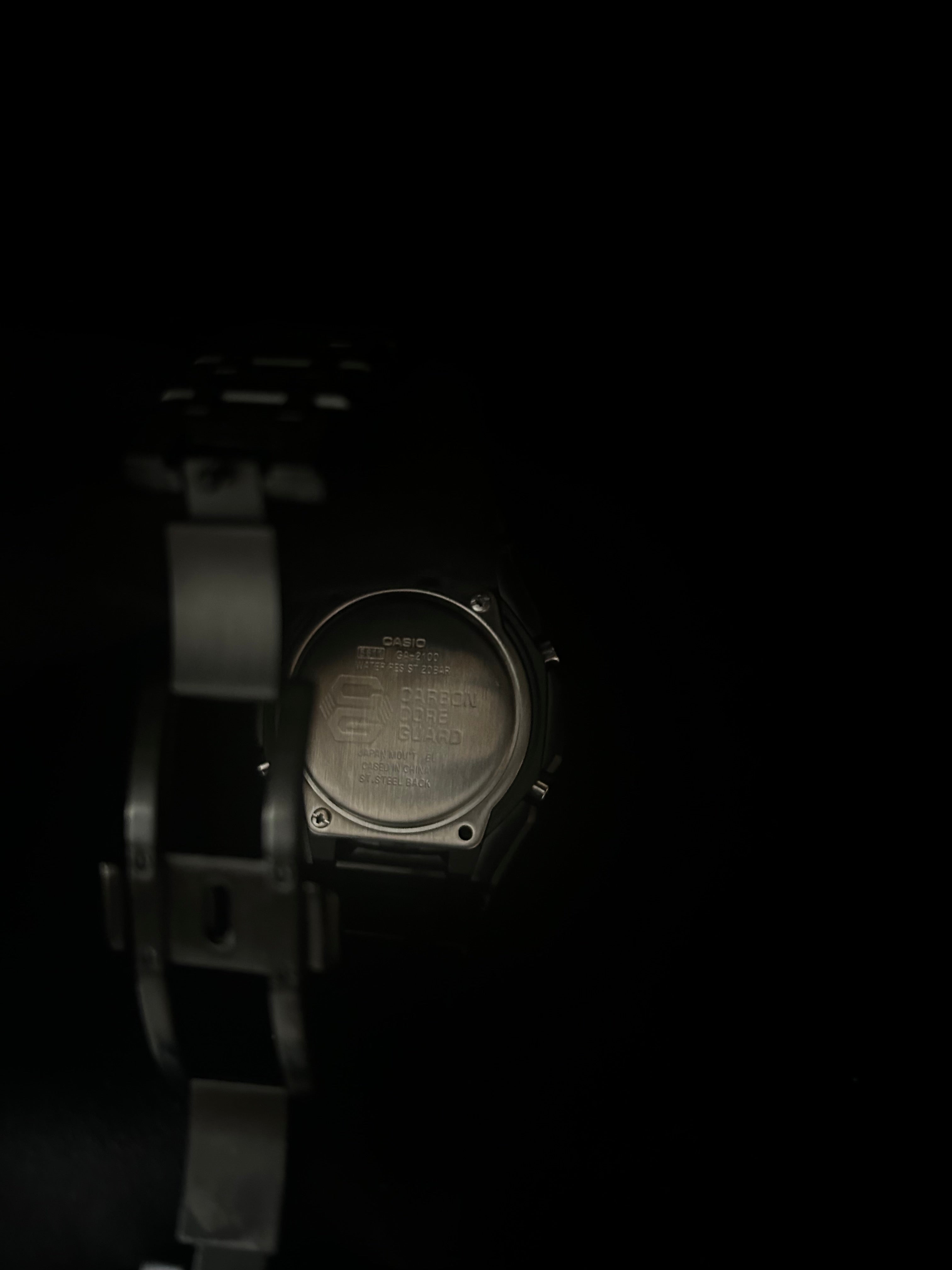 watch caseback up close
