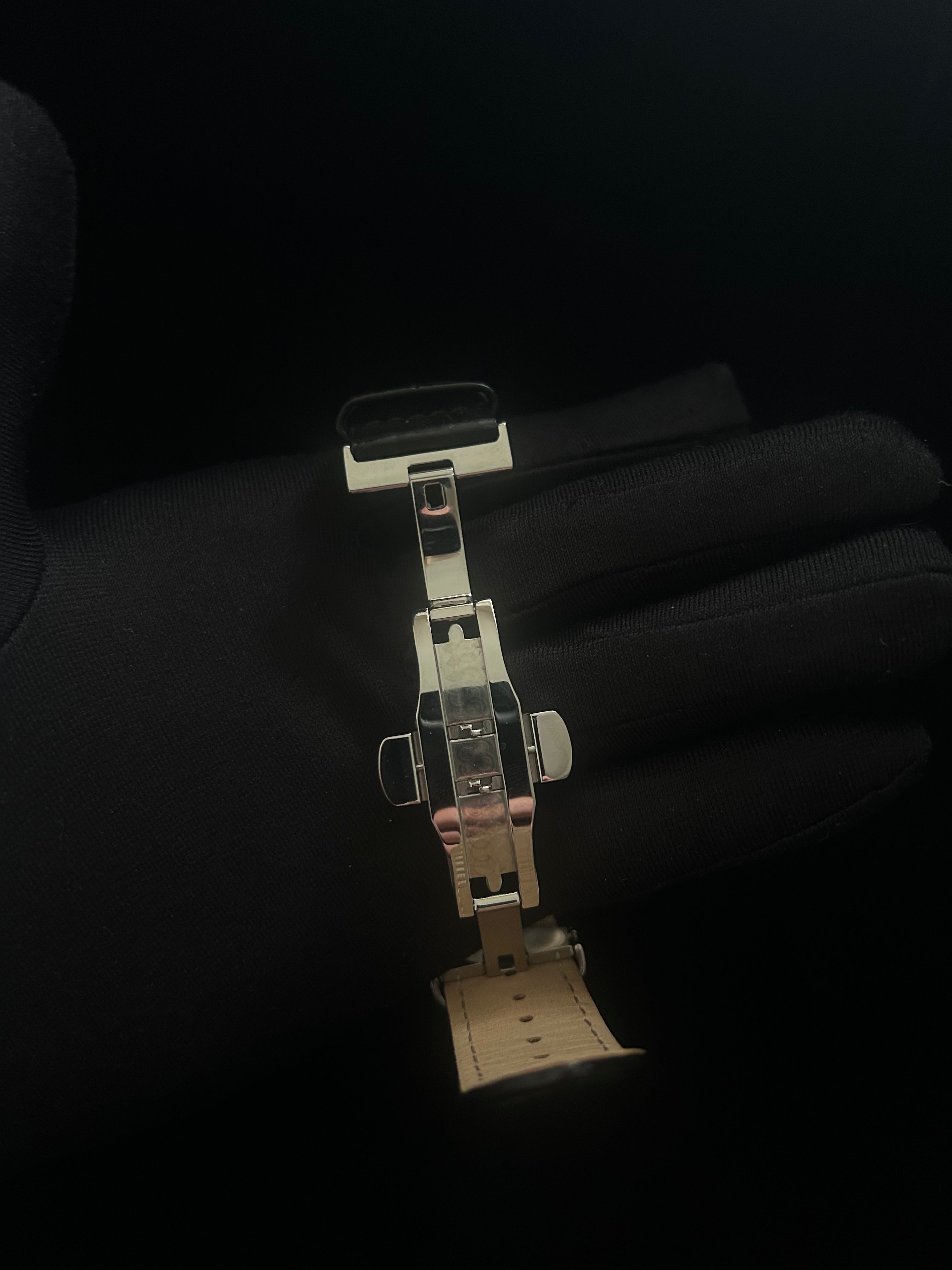 Apex Edition - Black Leather
