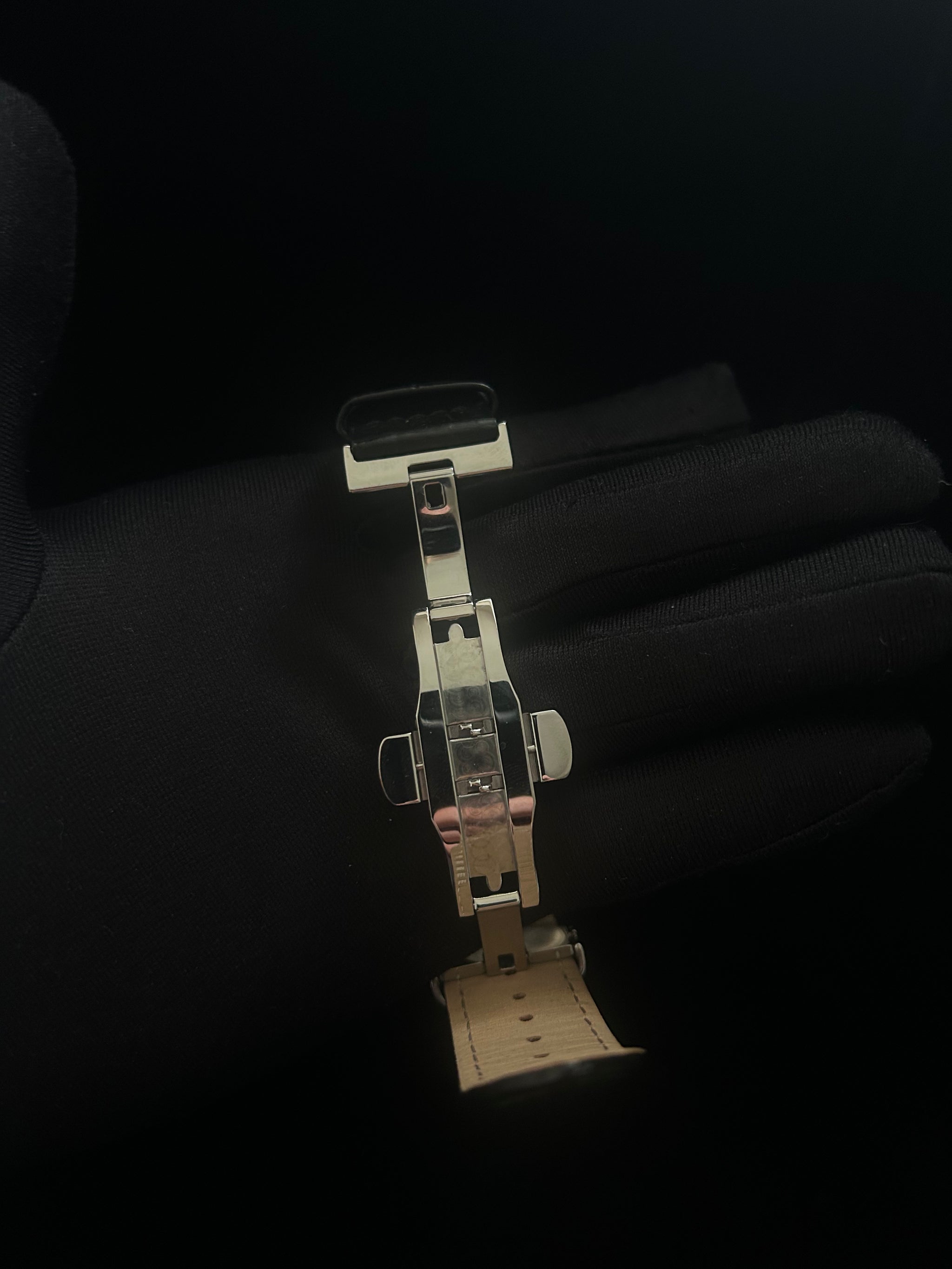 Apex Edition - Black Leather