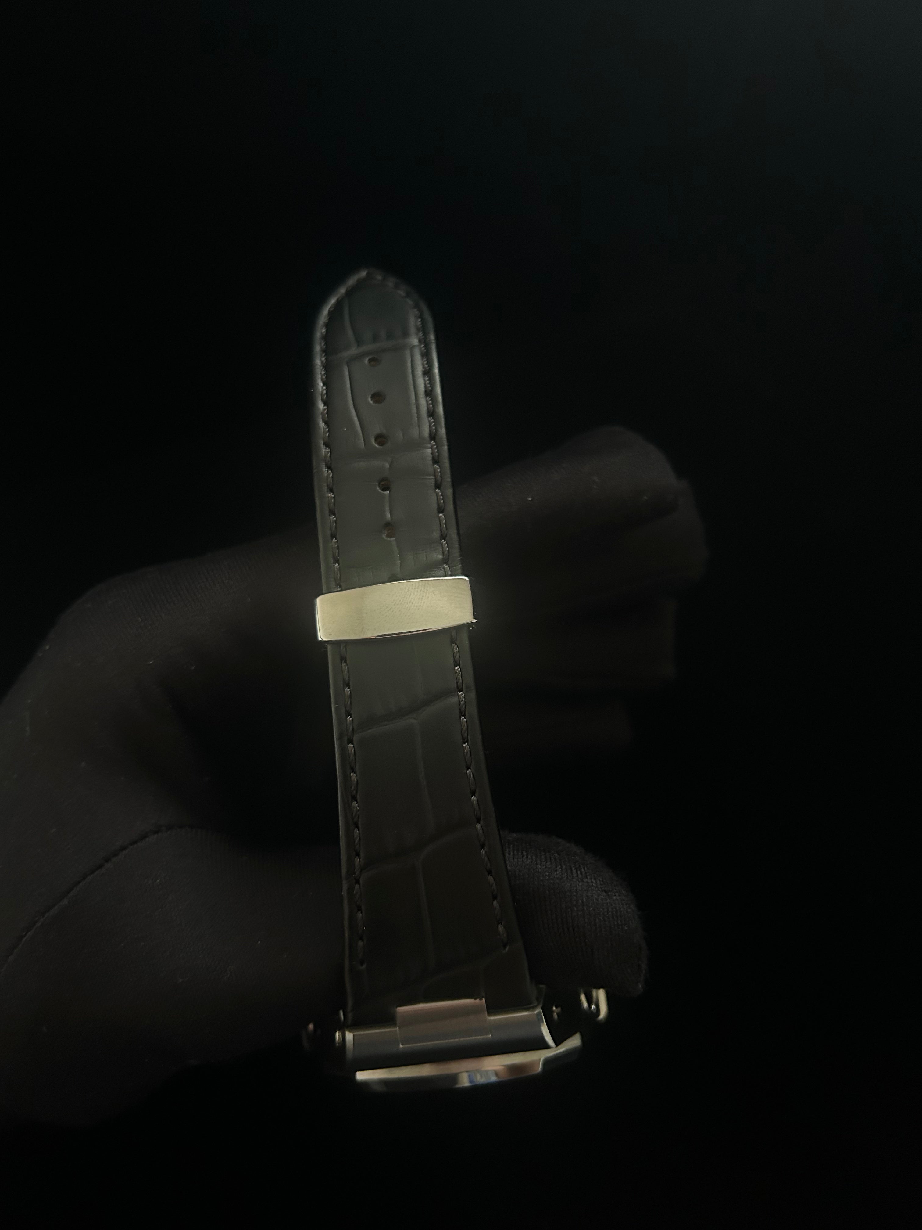 Apex Edition - Black Leather
